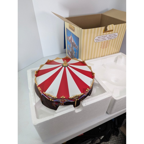 Lemax The Grand Carousel Animated Sights & Sounds Christmas Village 2013 - Picture 16 of 16